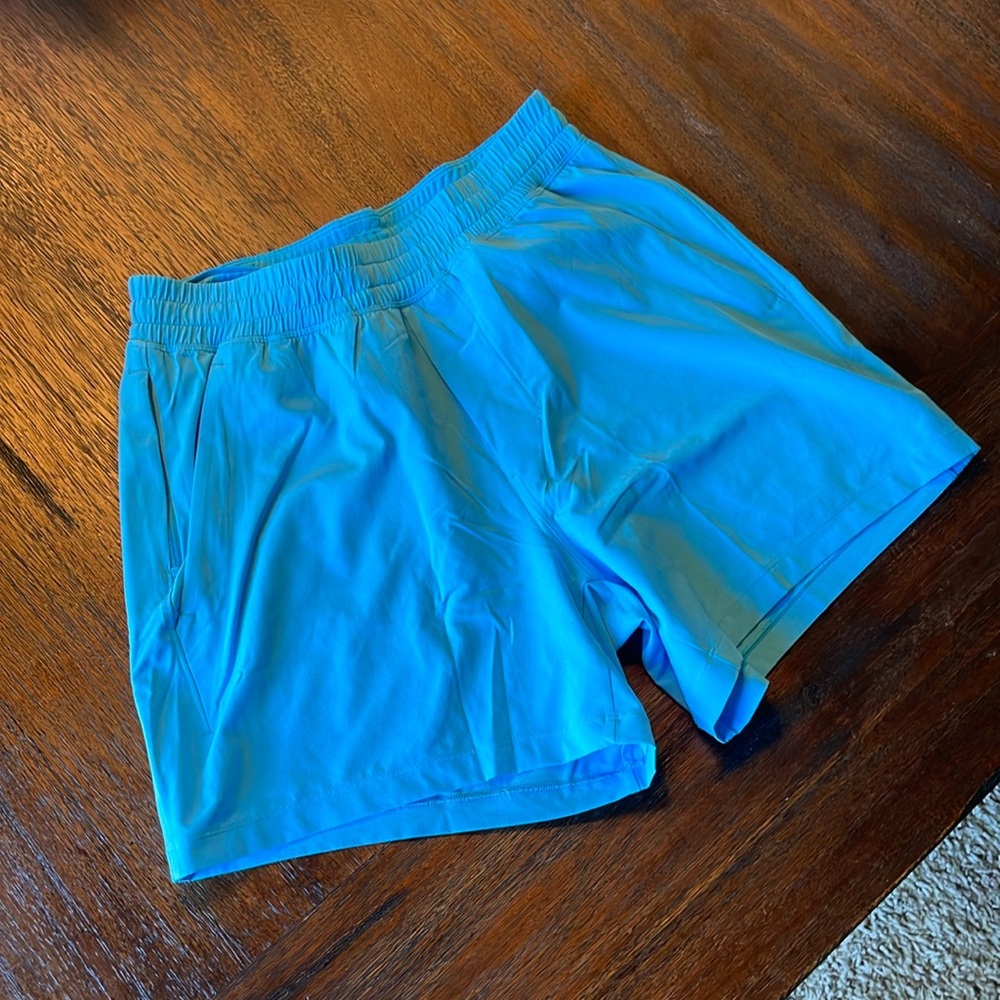 NWOT Lululemon Men’s Shorts size XS